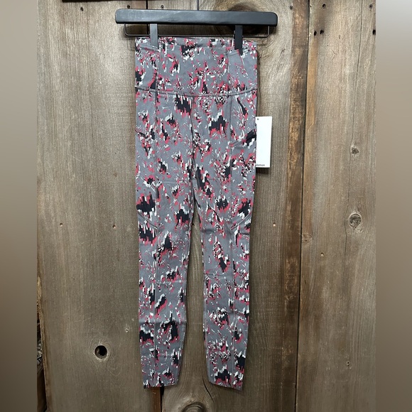 lululemon athletica Pants - Lululemon Floral Fast And Free HR
Tight 25" Size 2 in Floral with Side Pockets